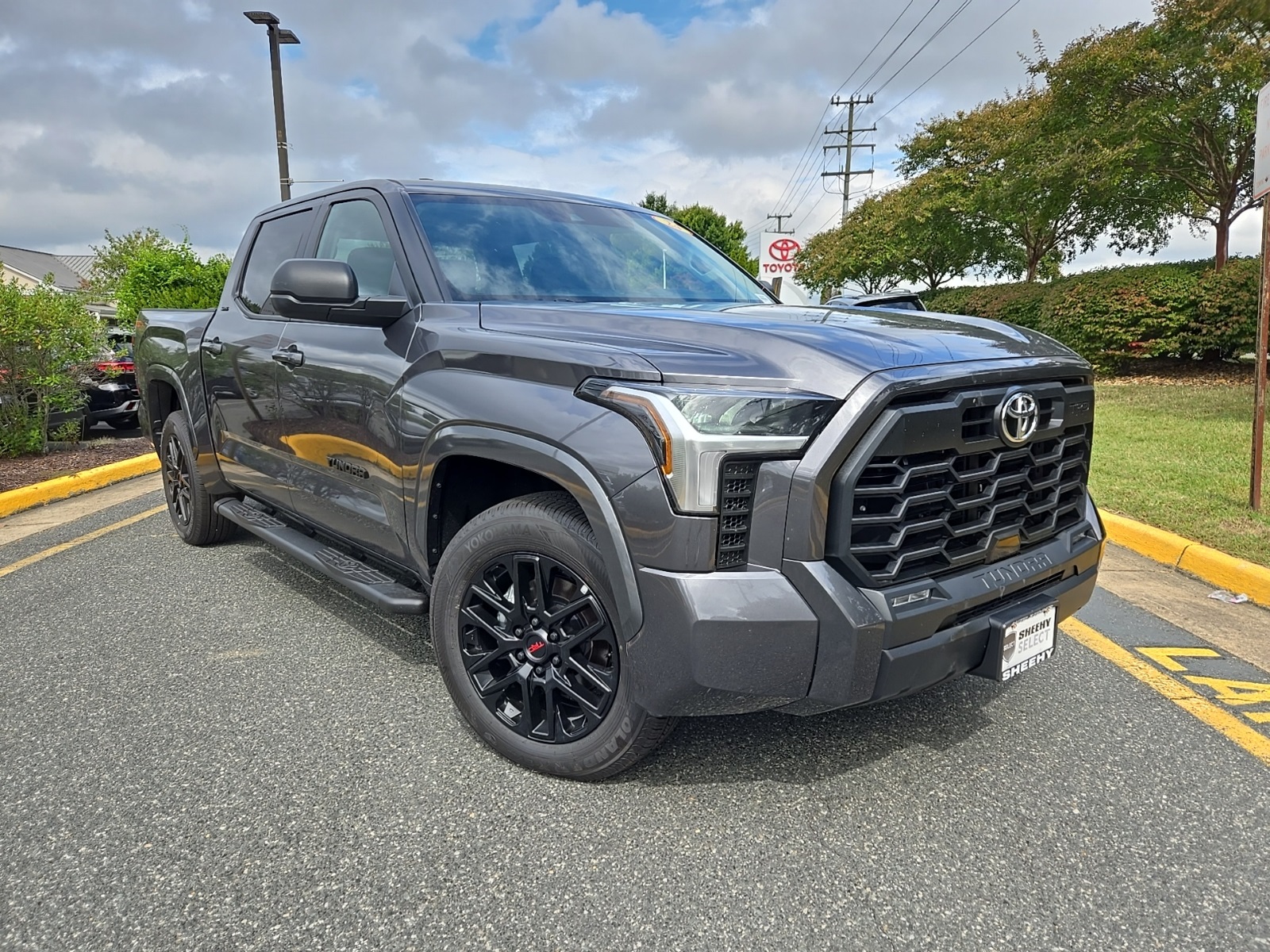 2024 Toyota Tundra 4WD SR5 