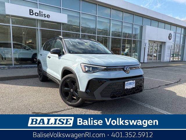 2025 Volkswagen Taos SE Black