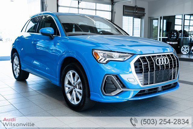 2023 Audi Q3 S line Premium