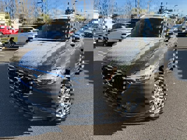 2020 Volvo XC60 Momentum