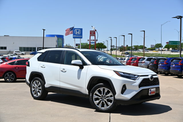 2023 Toyota RAV4 XLE Premium