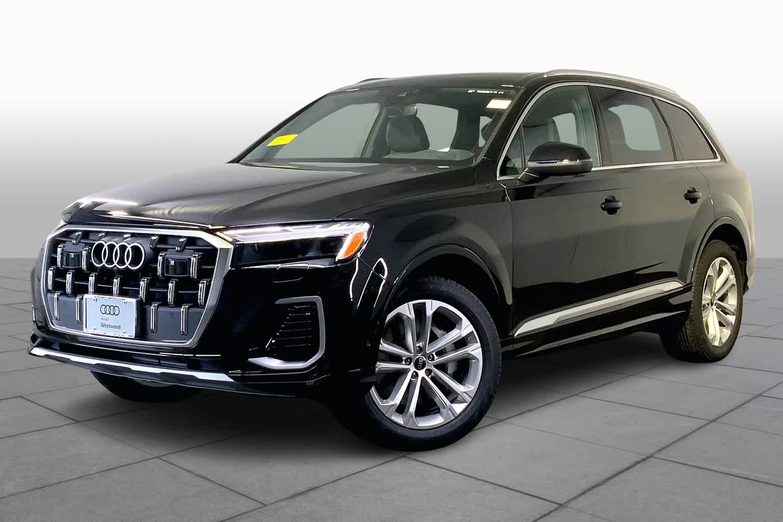 2025 Audi Q7 45 Premium