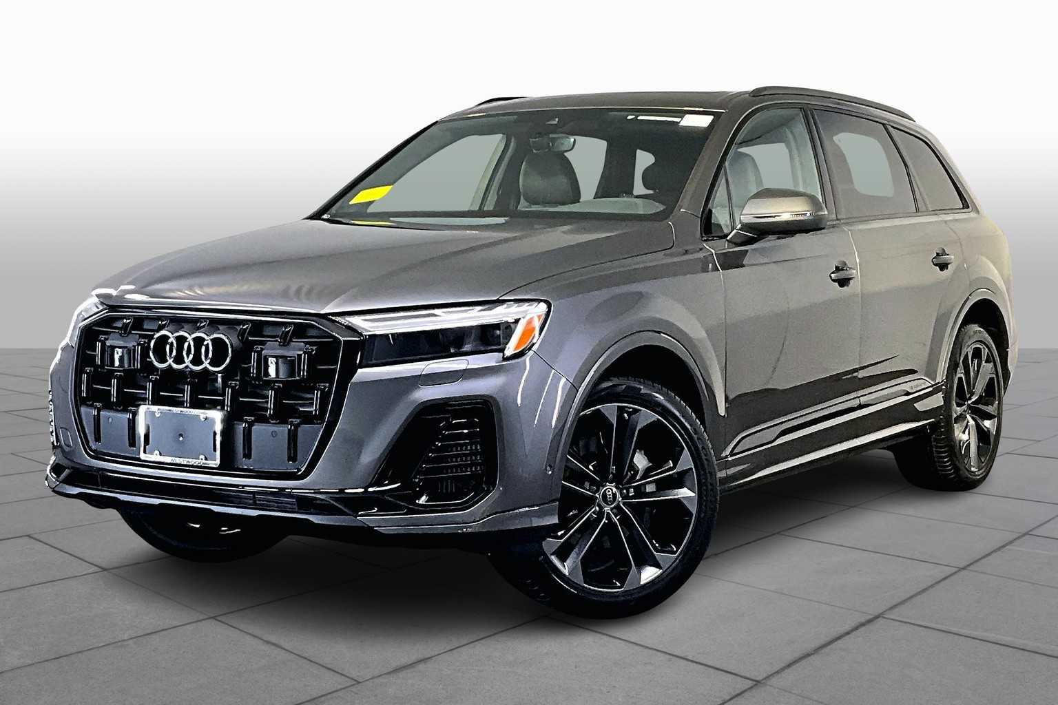 2025 Audi Q7 55 Premium Plus