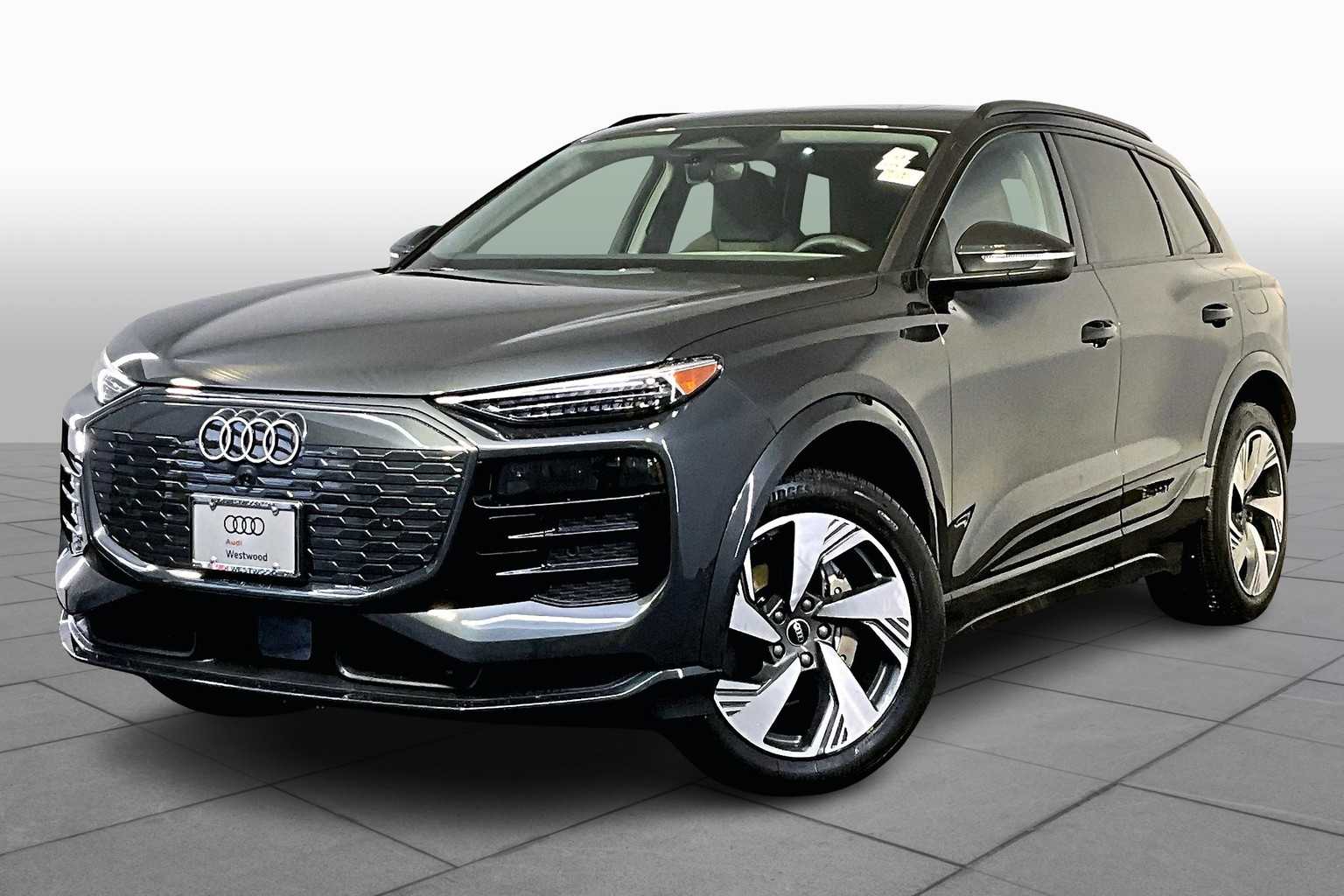 2025 Audi Q6 e-tron Premium Plus