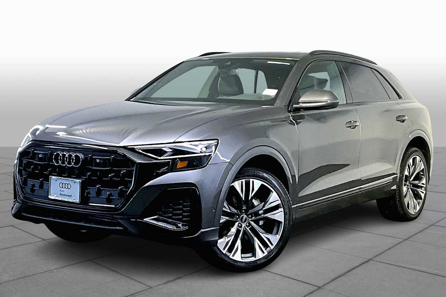 2025 Audi Q8 55 Premium Plus