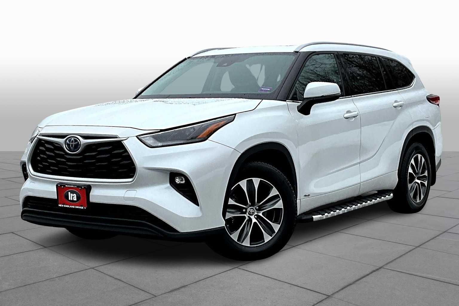 2022 Toyota Highlander Hybrid XLE