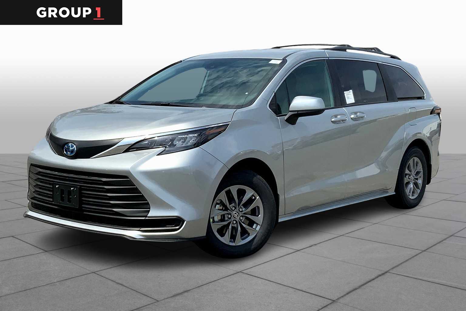2025 Toyota Sienna LE
