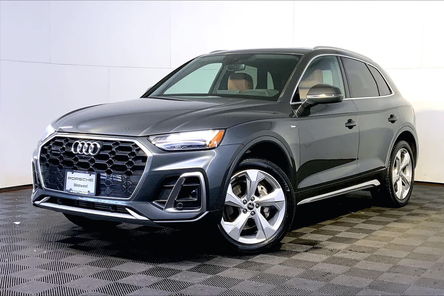 2022 Audi Q5 S line Premium Plus