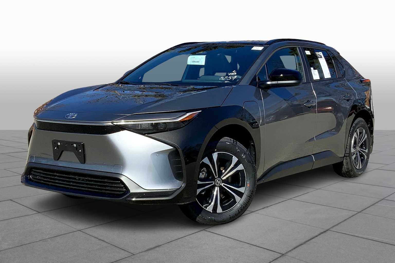 2025 Toyota bZ4X XLE