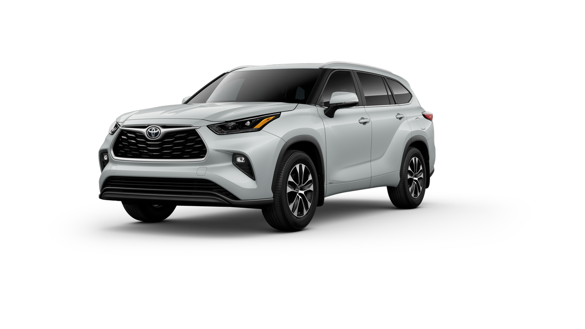 2025 Toyota Highlander  XLE