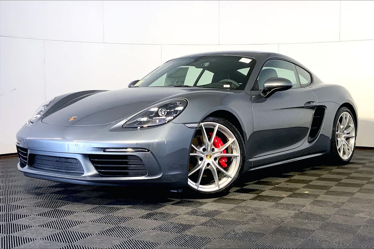 2025 Porsche 718 Cayman S