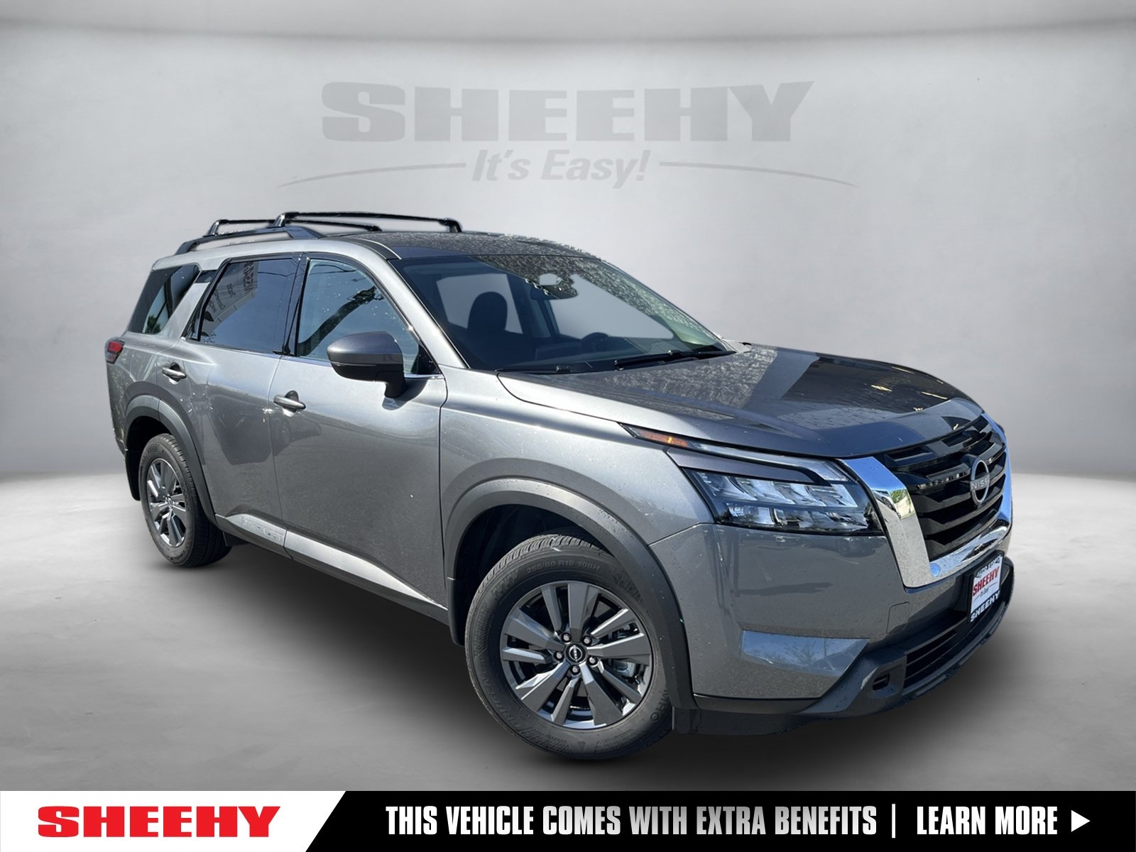 2024 Nissan Pathfinder SV