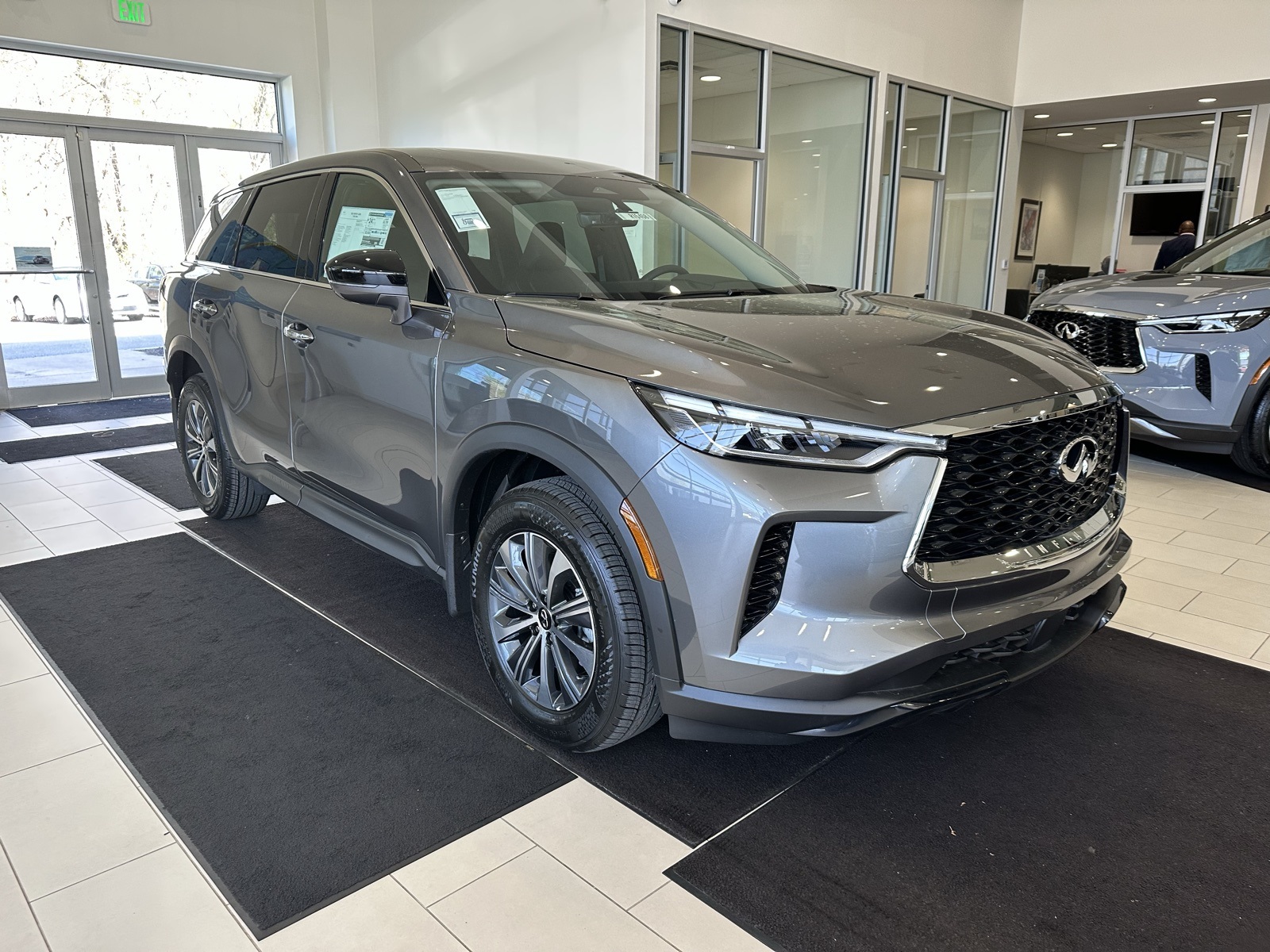 2025 INFINITI QX60 PURE