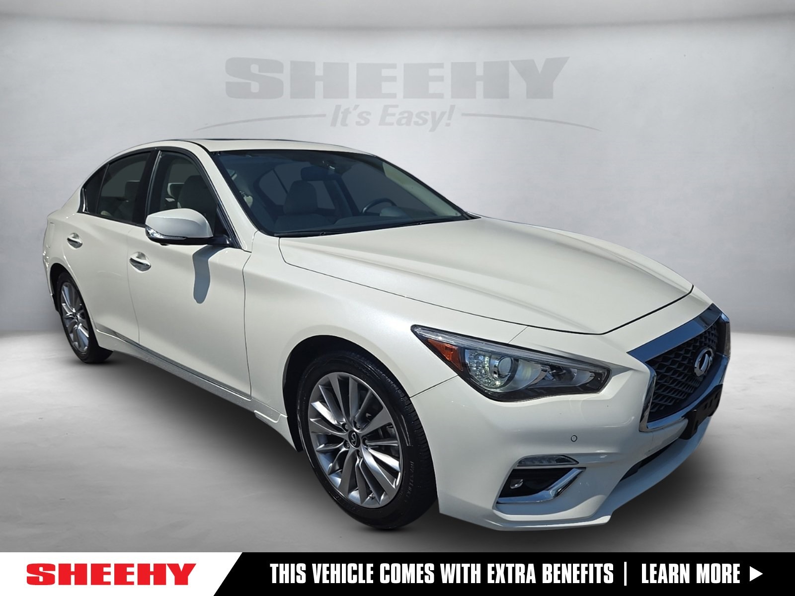 2022 INFINITI Q50 LUXE