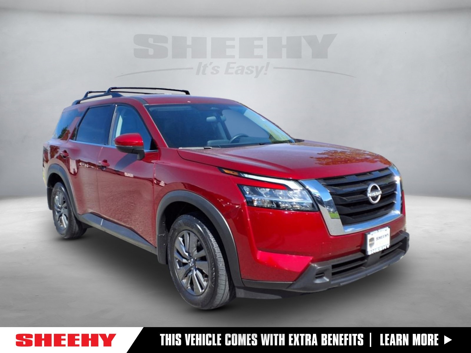 2022 Nissan Pathfinder SV